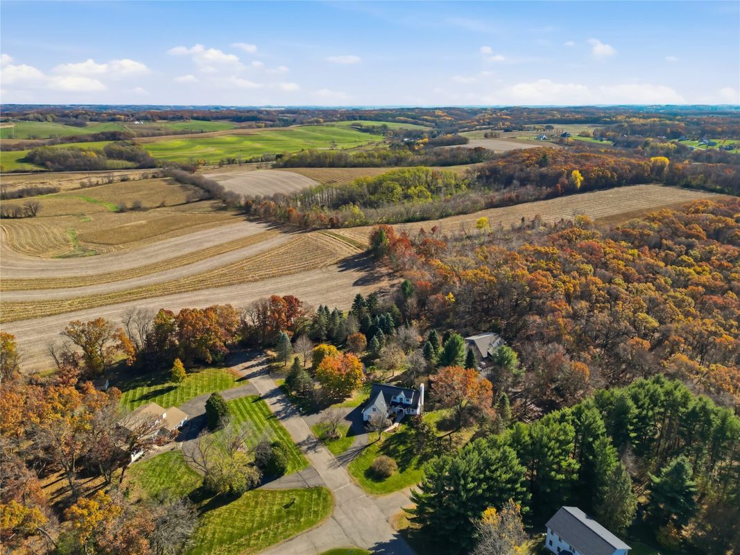 E4520 Woodfield Road, Eau Claire WI 54701 - Residential house for sale - MLS #1606297 - image55