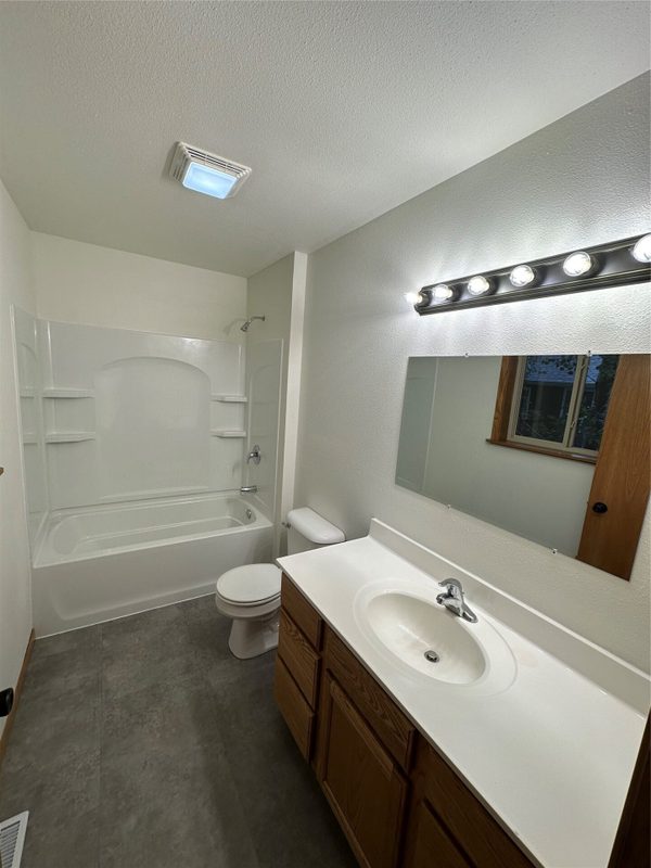 2610 Mont Claire Road, Eau Claire WI 54703 - Residential house for sale - MLS #1605294 - image18