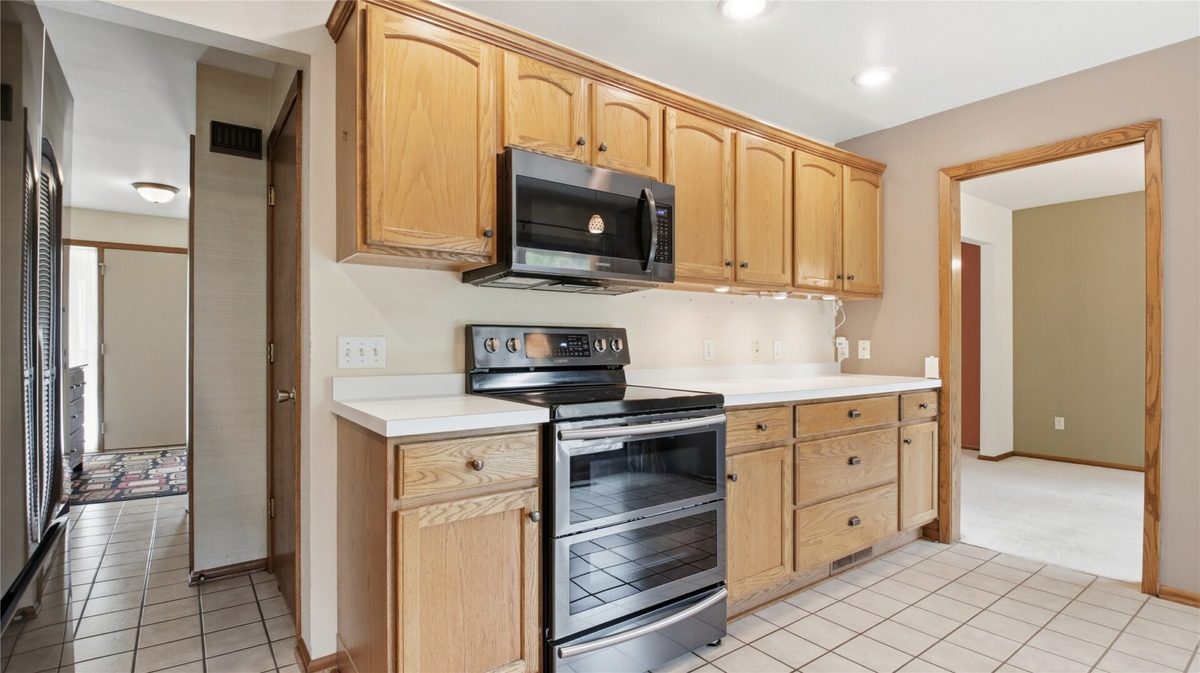 212 Country Club Lane, Altoona WI 54720 - Residential house for sale - MLS #1602805 - image11