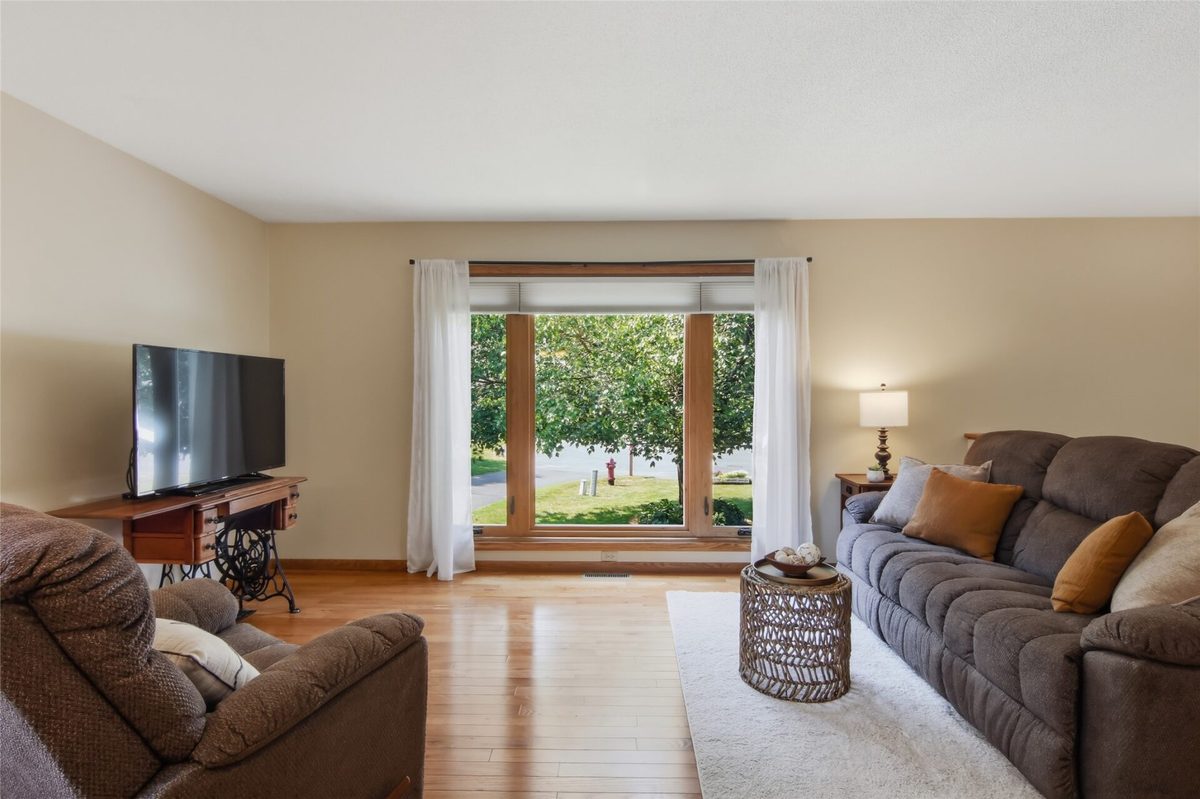 2111 Carter Street, Eau Claire WI 54703 - Residential house for sale - MLS #1603774 - image3
