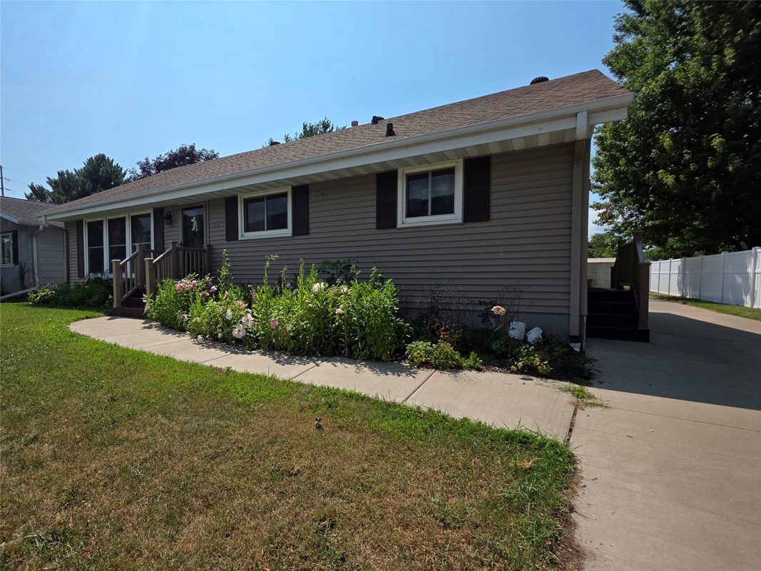 3836 33rd Street, La Crosse WI 54601 - Residential house for sale - MLS #1603720 - image2
