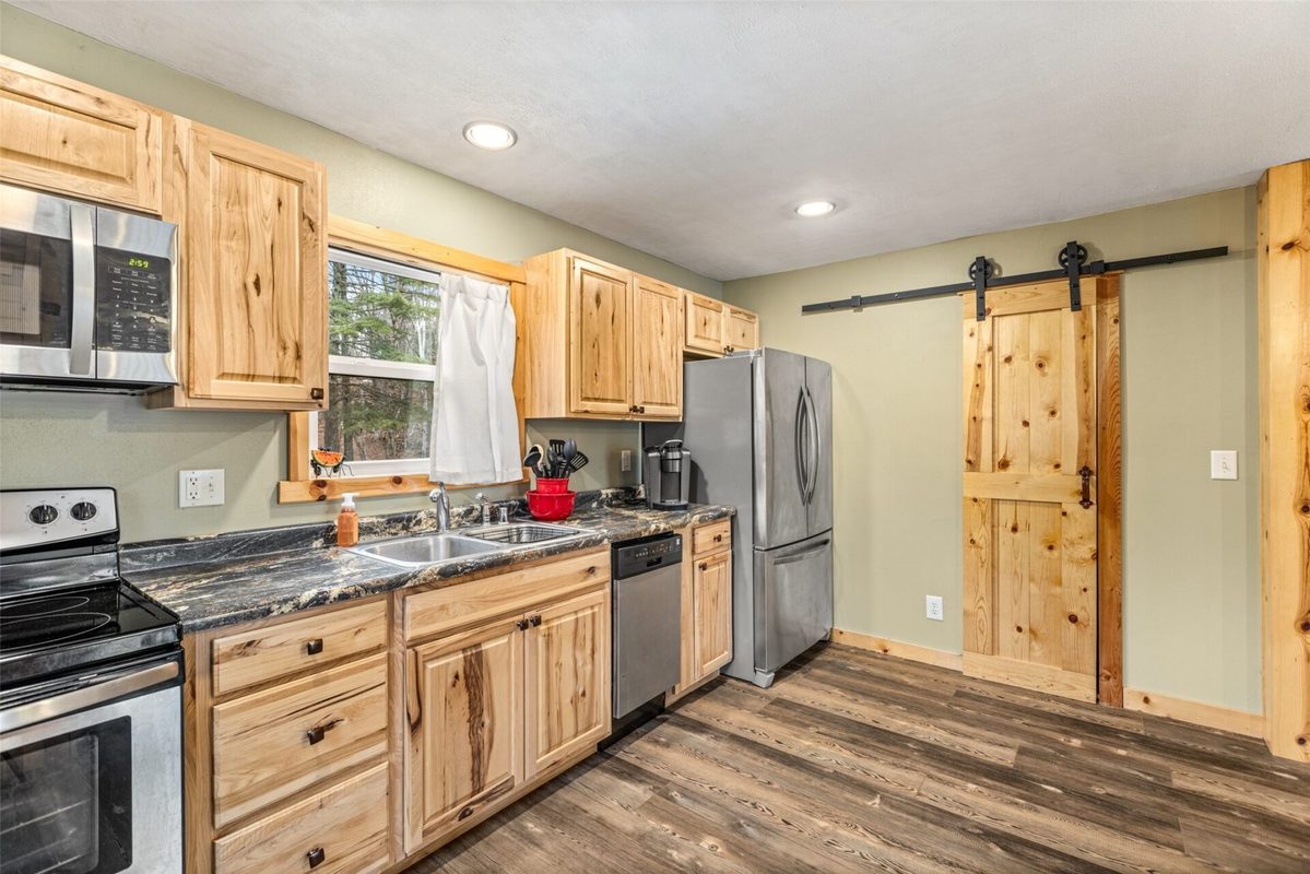 10562 Forest Circle Drive Hayward WI 54843 — photo 9