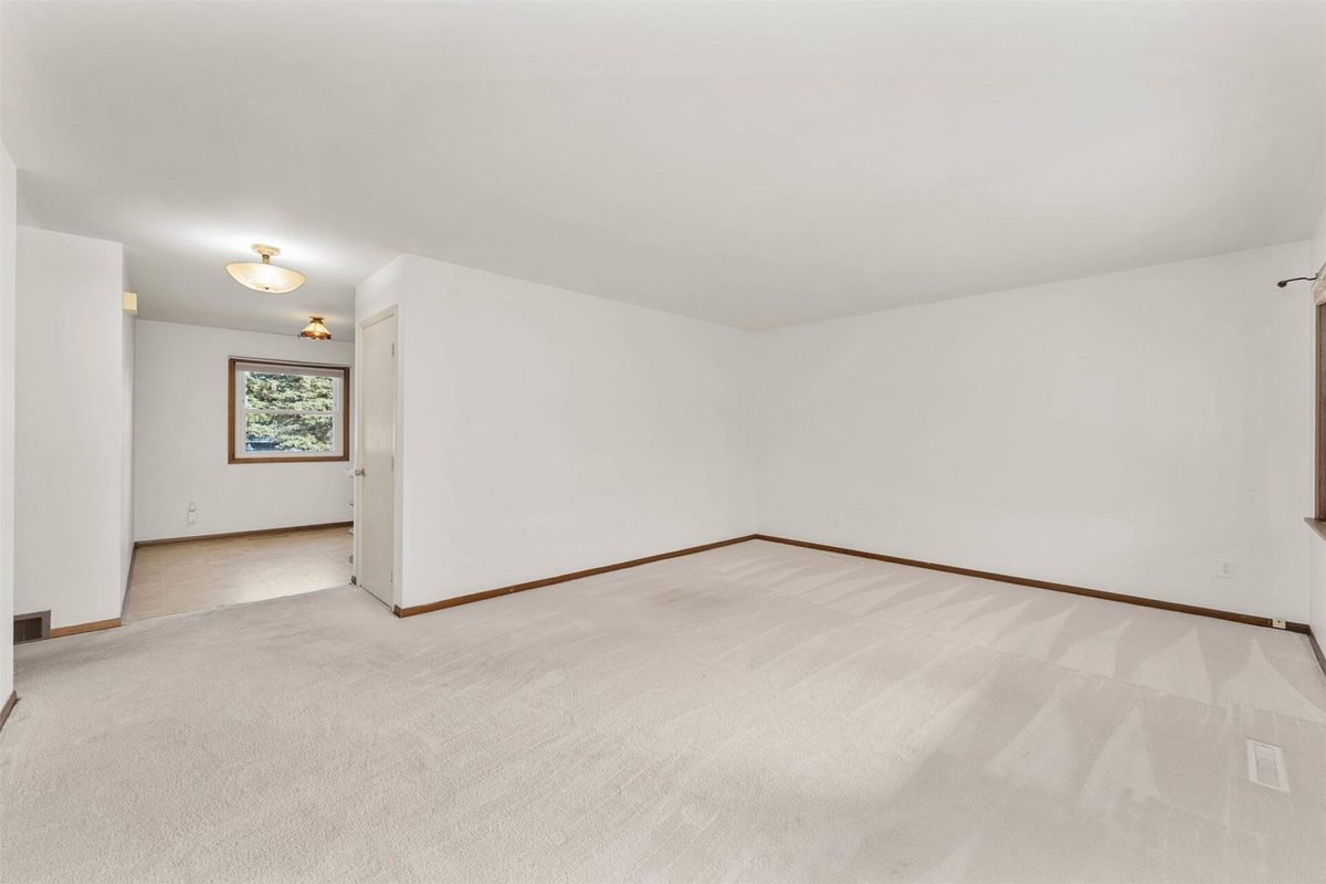 3025 Glenhaven Place, Eau Claire WI 54703 - Residential house for sale - MLS #1604593 - image5