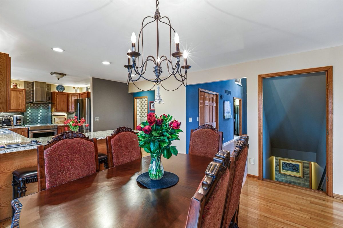 318 Paris Place  Eau Claire WI 54703 — photo 16