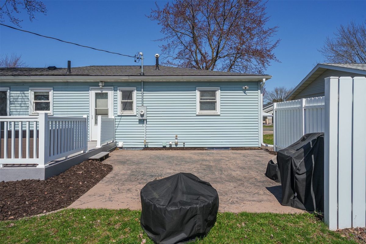 2527 Lynn Avenue Altoona WI 54720 — photo 34