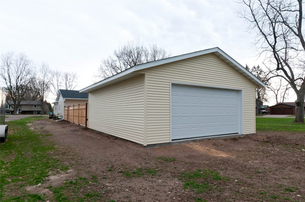 2254 20 1/2 Street, Rice Lake, WI — photo 12