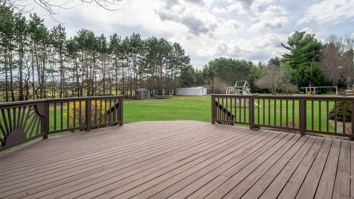 5211 Hamilton Avenue Eau Claire WI 54701 — photo 40