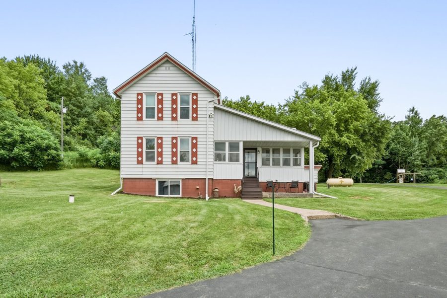 9007 County Highway N 