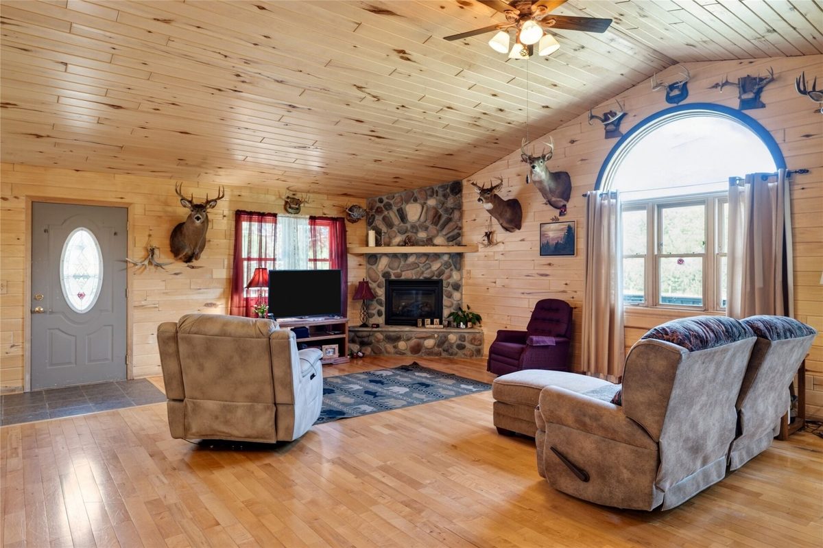 N 6105 Fred Tripp Road, Springbrook WI 54875 - Residential house for sale - MLS #1602014 - image5