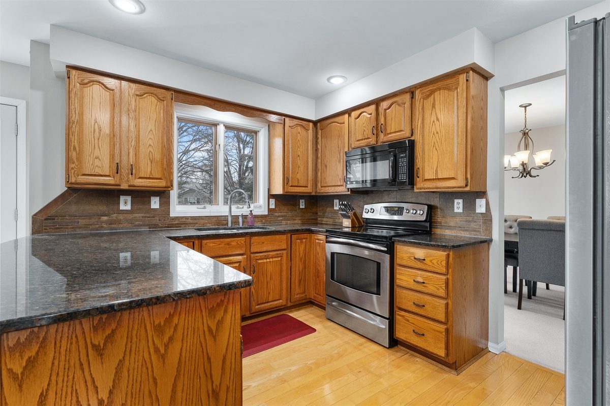 1011 Thompson Drive, Altoona, WI