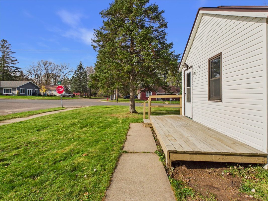 221 2nd Avenue, Shell Lake WI 54871 - Residential house for sale - MLS #1606348 - image9