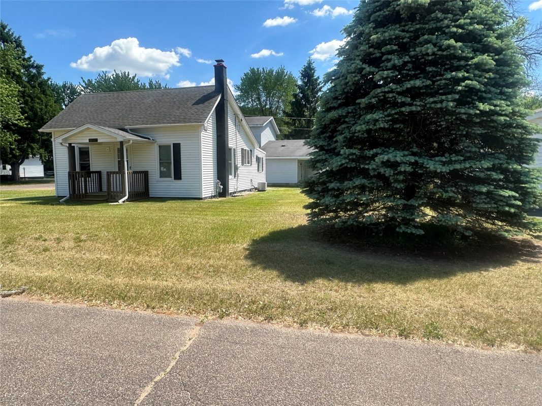 301 Cliff Street, Chippewa Falls WI 54729 - Residential house for sale - MLS #1601835 - image3
