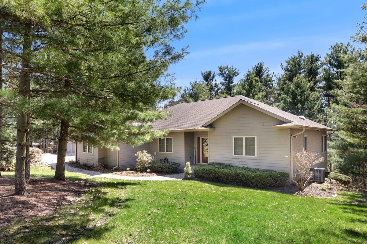 8133 Idol Ave Avenue, Sparta, WI — photo 3