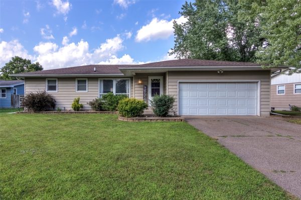 1216 Blueberry Drive Eau Claire WI 54703
