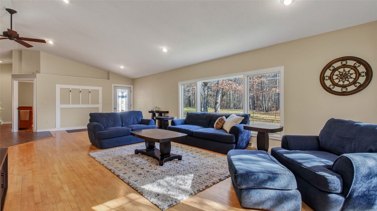 W7950 US Highway 8, Ladysmith WI 54848 - Residential house for sale - MLS #1606070 - image2