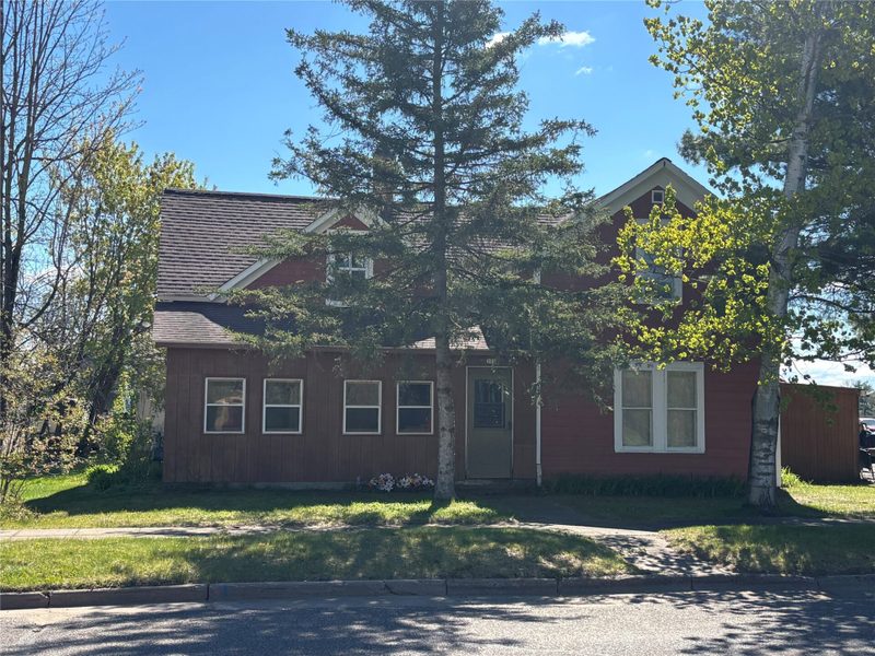 205 S 9th Street