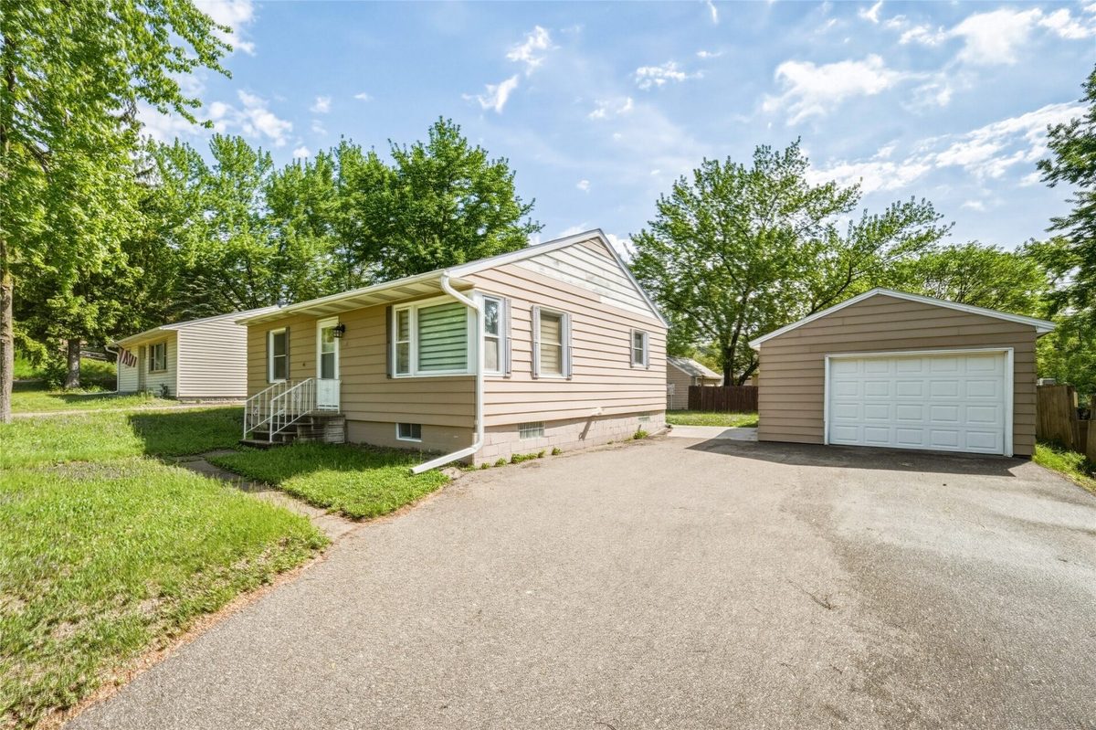 1021 Essex Street, Eau Claire WI 54703 - Residential house for sale - MLS #1601161 - image7