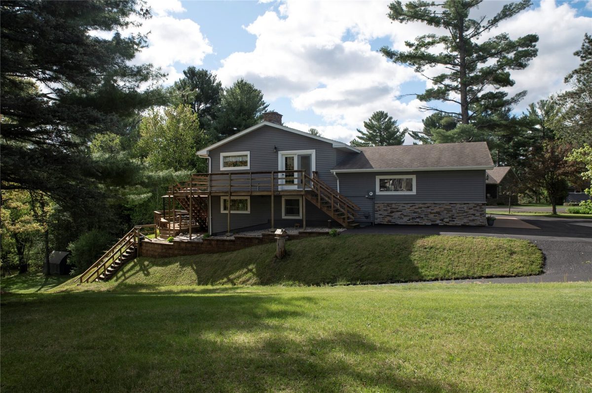 19526 74th Avenue, Chippewa Falls, WI