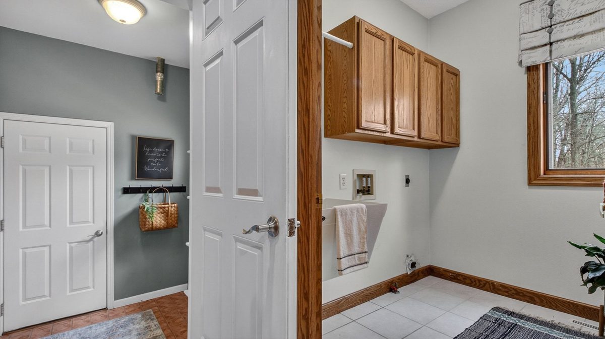 S7935 Jamie Lane, Eau Claire, WI — photo 11