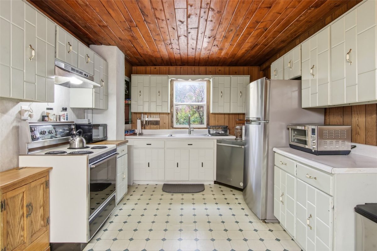 9301 Olson Drive, Eau Claire WI 54703 - Residential house for sale - MLS #1606075 - image16
