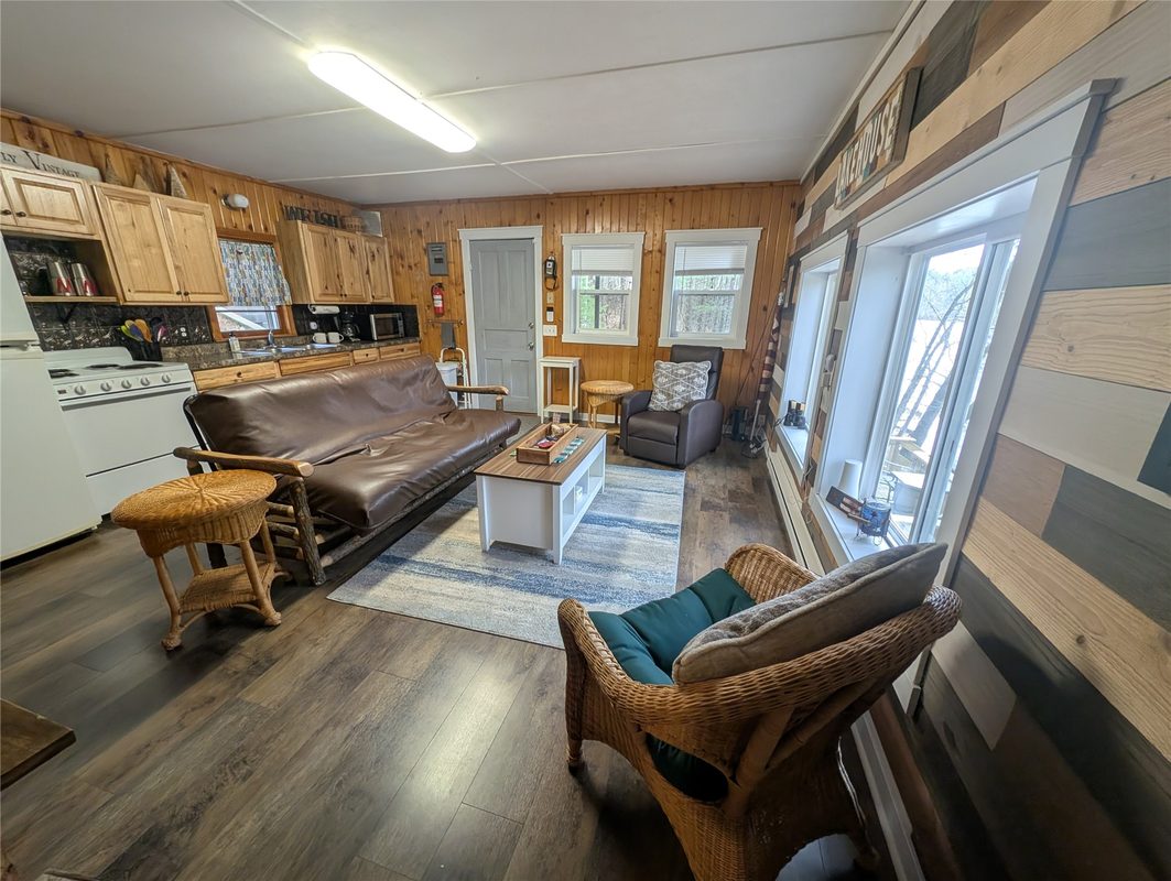 1350 21 3/4 Street, Cameron, WI