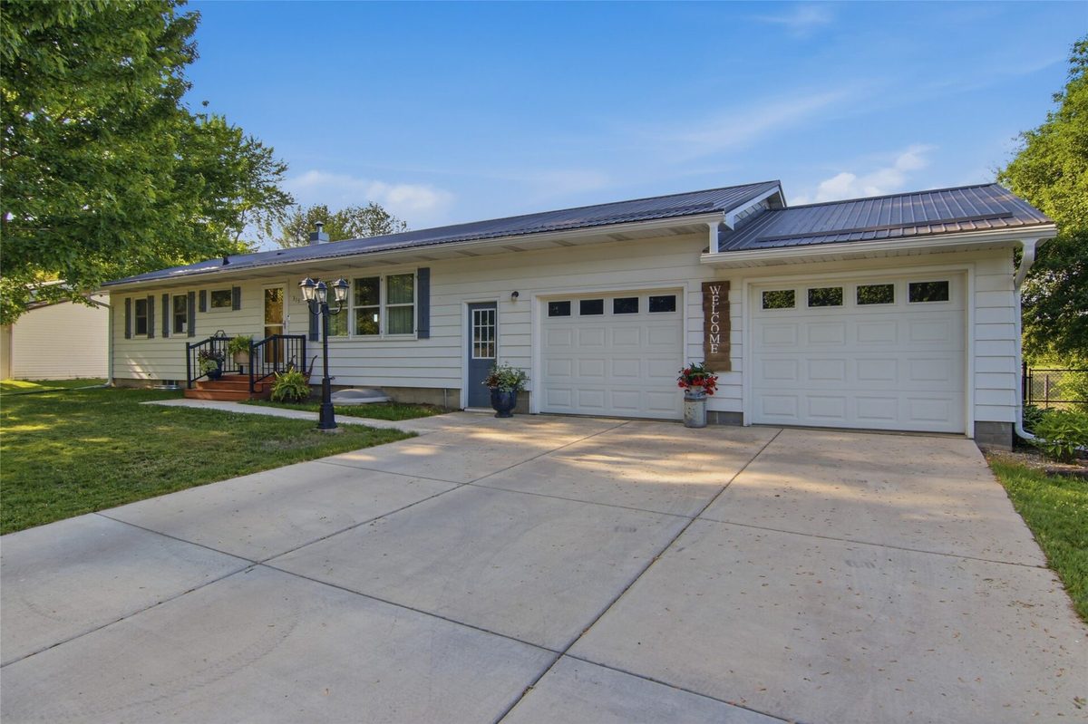 315 Baldwin Street, Augusta, WI