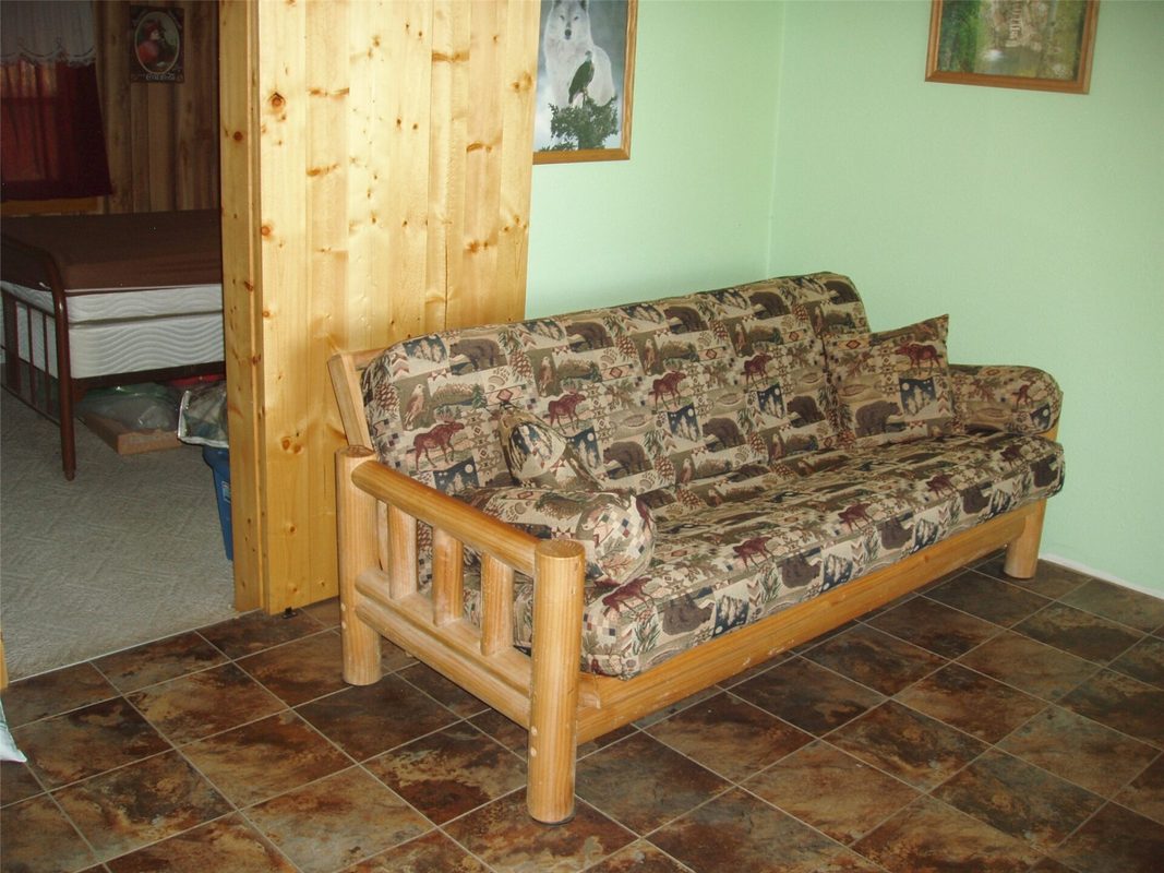 W11049 N LeTourneau Lake Road, Park Falls WI 54552 - futon seating area