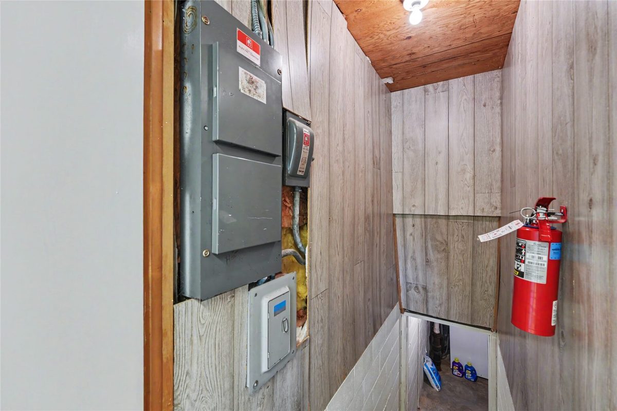1707 South Street, Eau Claire WI 54701 - CommercialSale house for sale - MLS #1601976 - image37