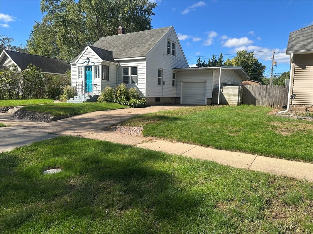 2228 8th Street, Eau Claire WI 54703 - Residential house for sale - MLS #1605308 - image2