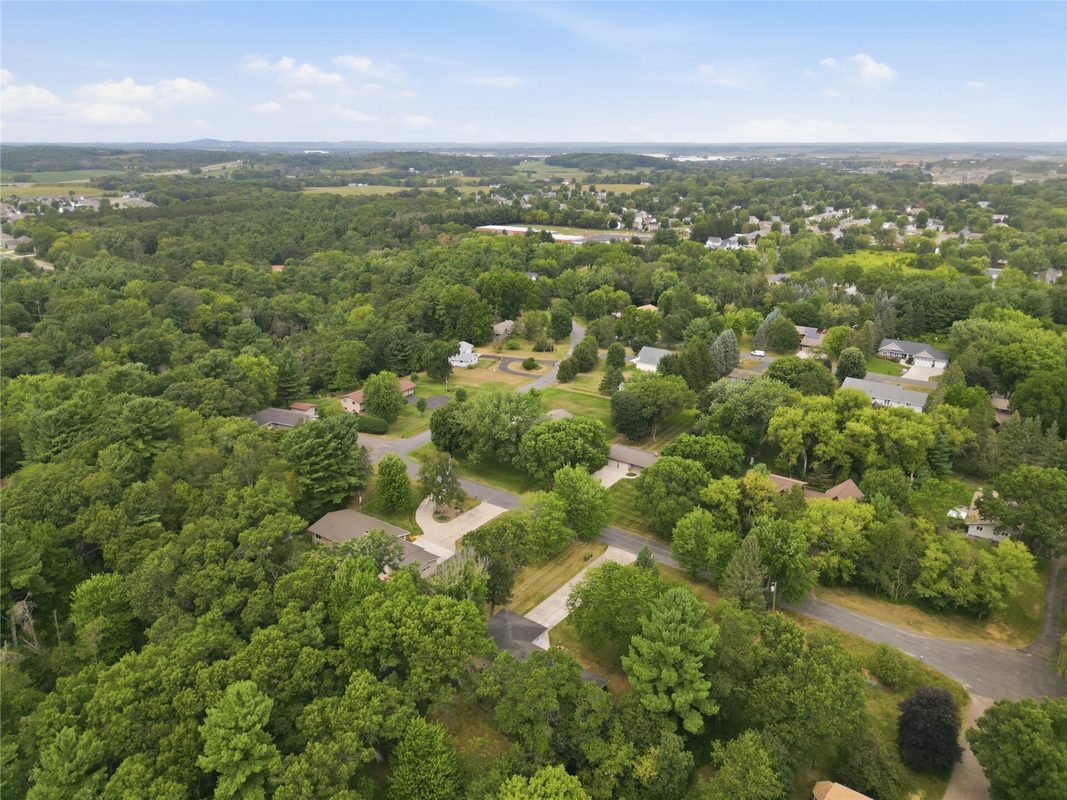 2719 Deblene Lane, Eau Claire WI 54703 - Residential house for sale - MLS #1604386 - image36