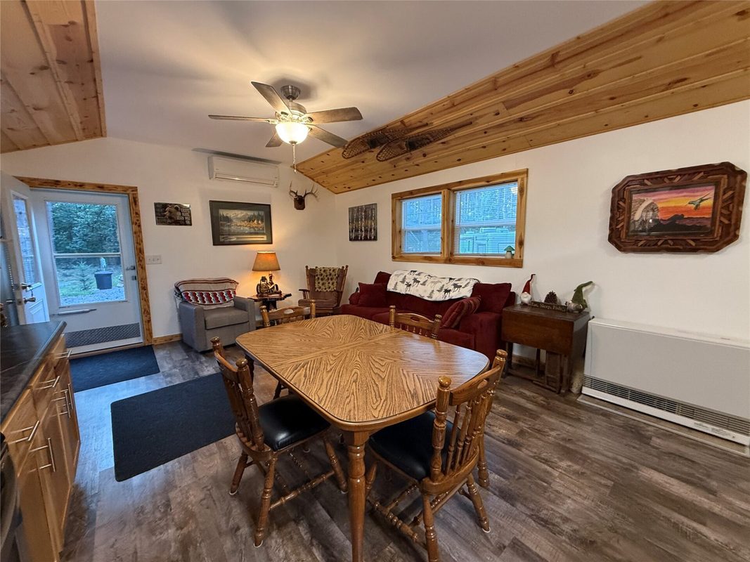 W8560 Oak Ridge Road, Black River Falls WI 54615 - Residential house for sale - MLS #1604366 - image10