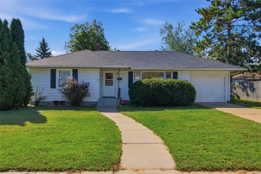 1613 Main Street