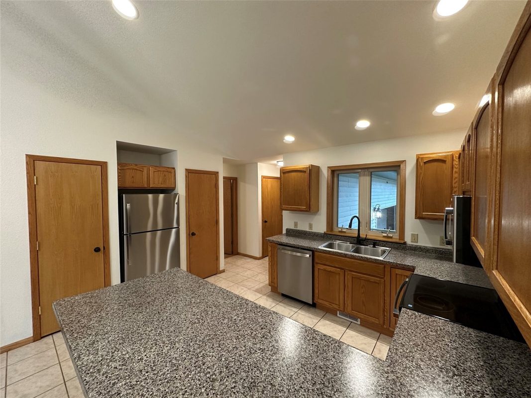 2610 Mont Claire Road, Eau Claire WI 54703 - Residential house for sale - MLS #1605294 - image6