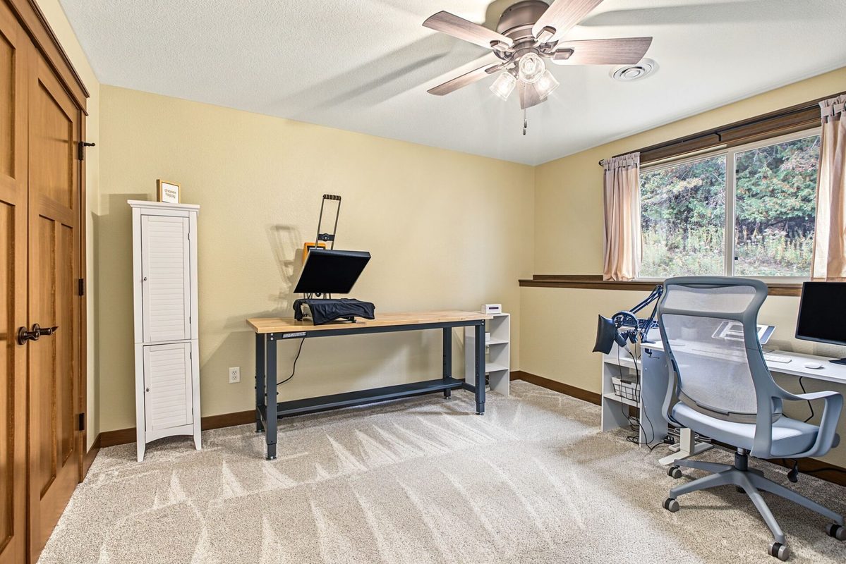 4878 Field Crest Lane, Eau Claire WI 54701 - Residential house for sale - MLS #1605976 - image18