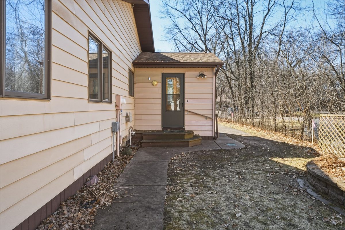 17042 54th Avenue, Chippewa Falls, WI