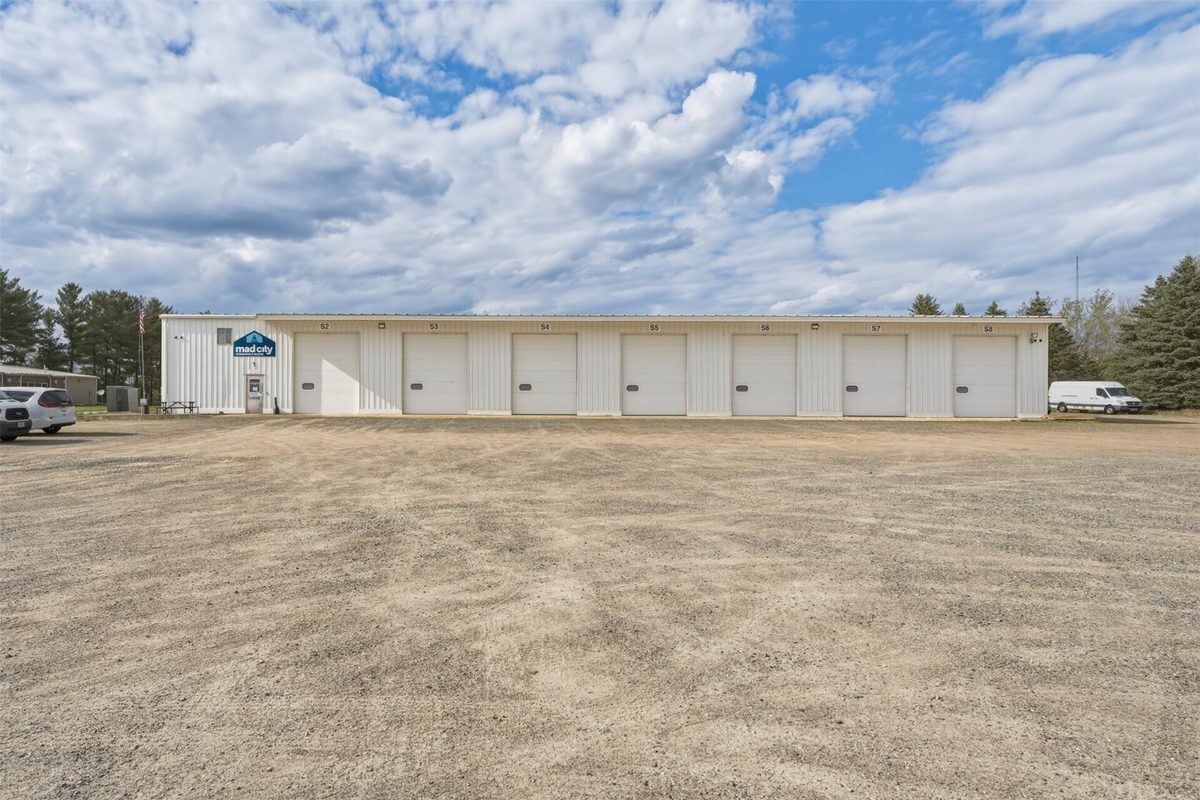 2725 & 2720 Arbor Court, Eau Claire WI 54701 - CommercialSale house for sale - MLS #1601993 - image5