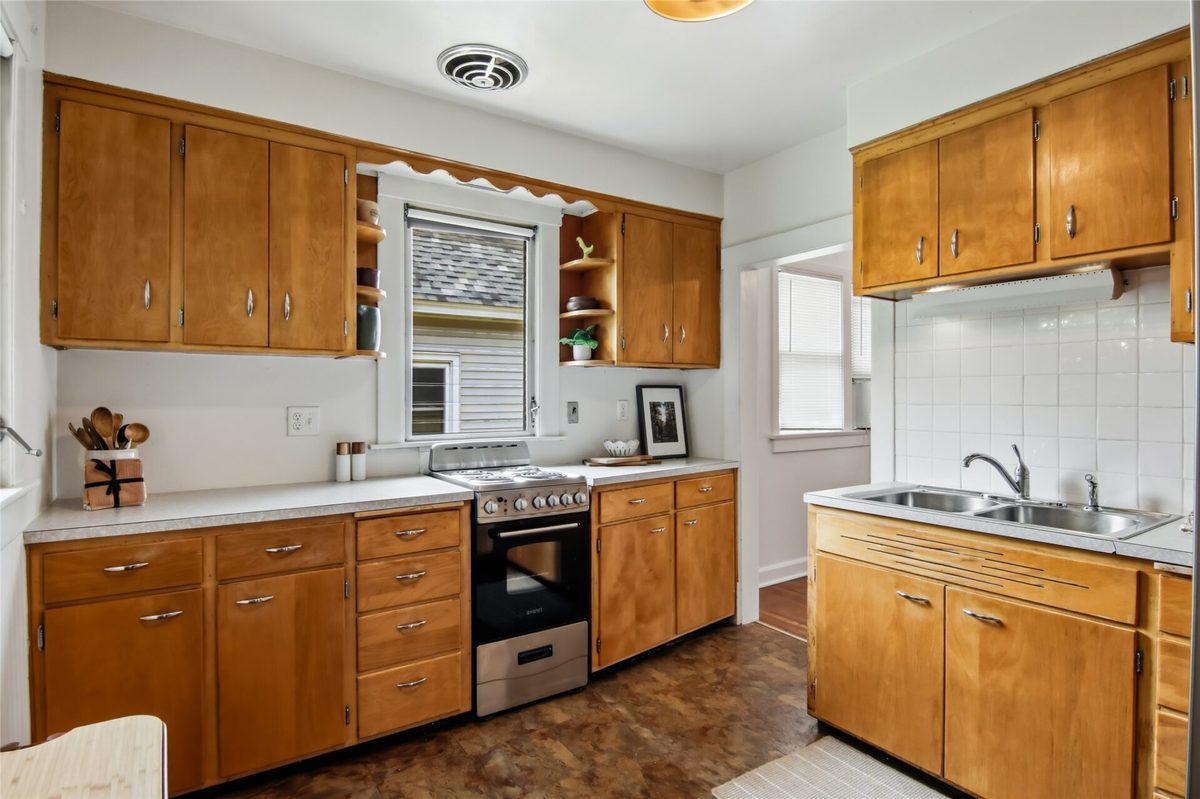 1113 Belmont Avenue, Eau Claire WI 54701 - Residential house for sale - MLS #1603312 - image8