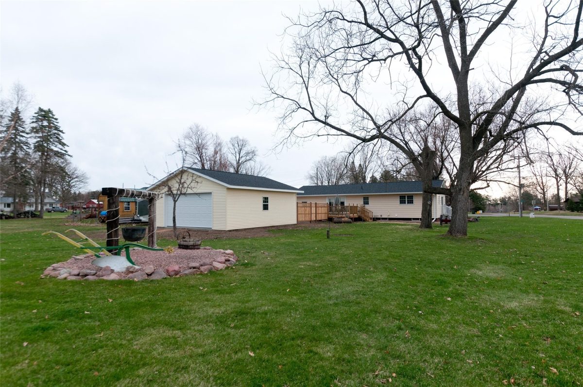2254 20 1/2 Street, Rice Lake, WI — photo 16