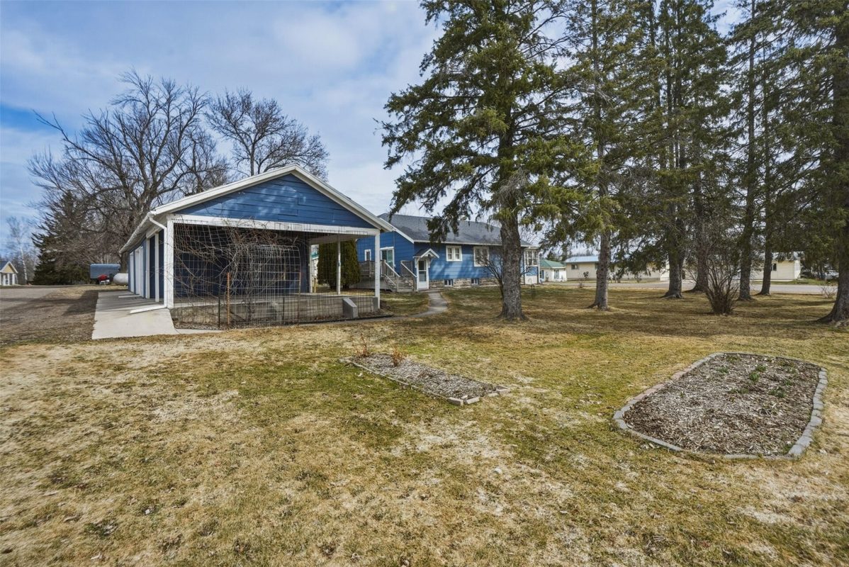 N5379 Walnut Street, Tony, WI