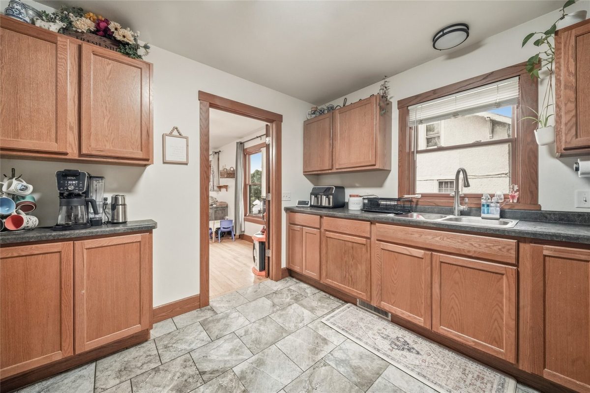 1548 Bellevue Avenue, Eau Claire WI 54703 - Residential house for sale - MLS #1605073 - image10