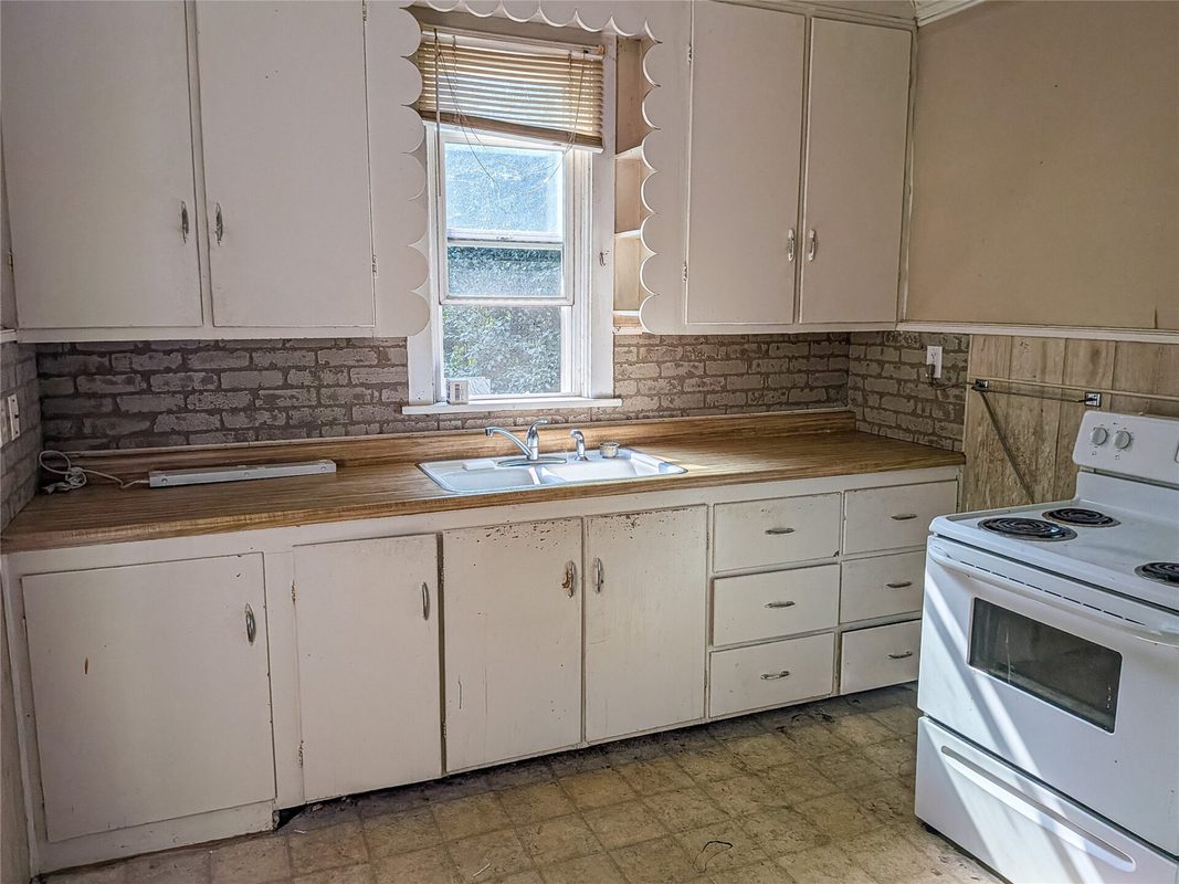 1015 6th Street, Menomonie WI 54751 - ResidentialIncome house for sale - MLS #1604178 - image4