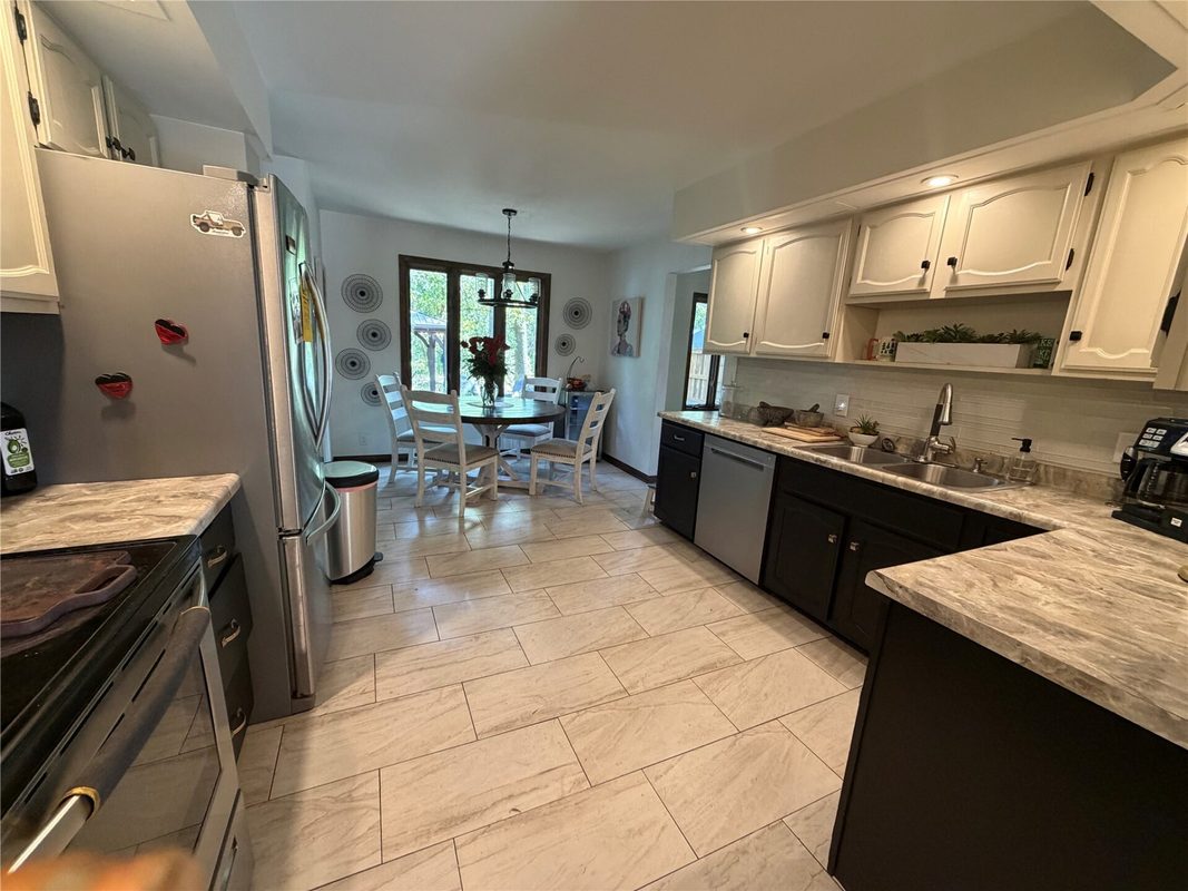 1011 Skyview Drive, Altoona WI 54720 - Residential house for sale - MLS #1604404 - image12