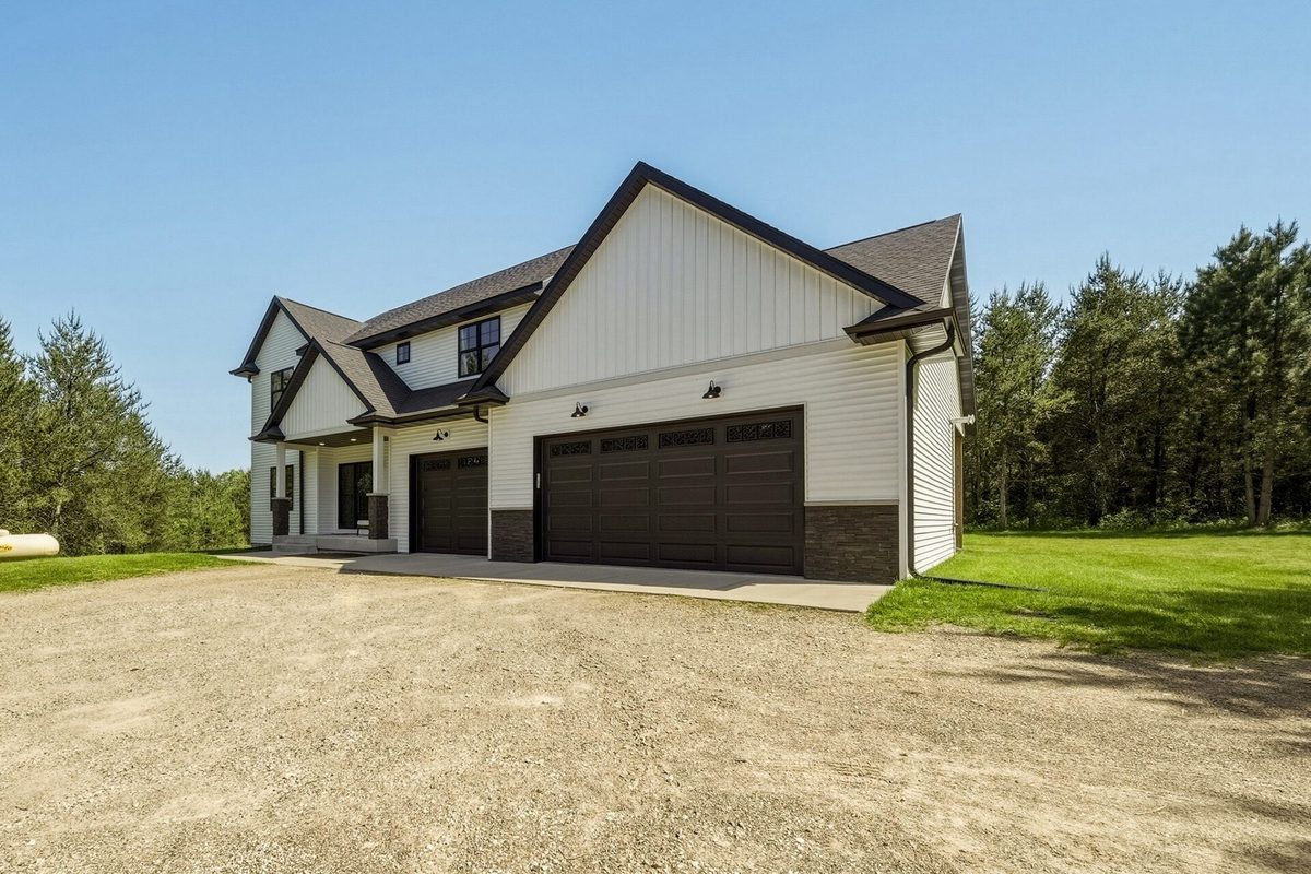 10081 9 Mile Creek Road, Fall Creek WI 54742 - Residential house for sale - MLS #1601601 - image2