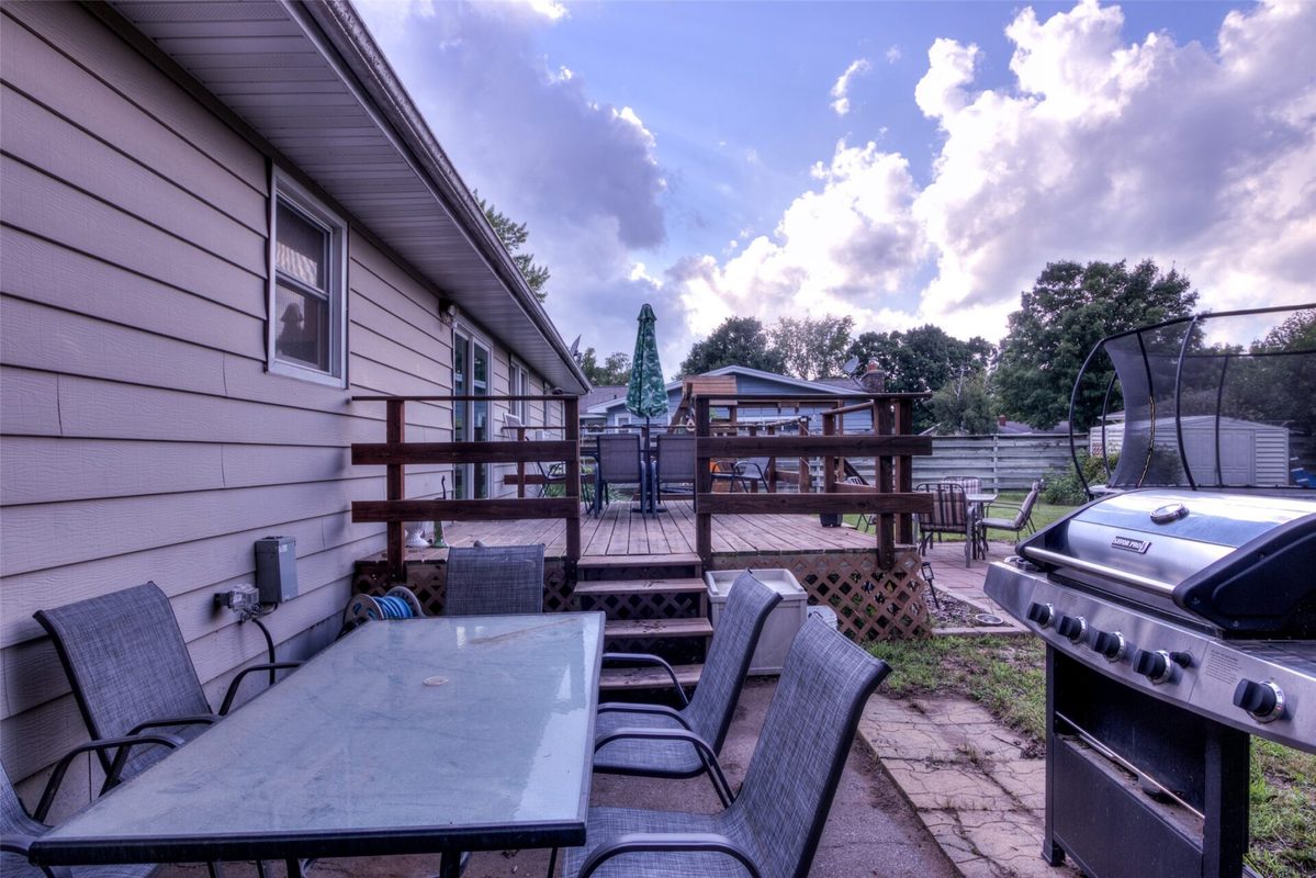 1216 Blueberry Drive, Eau Claire, WI