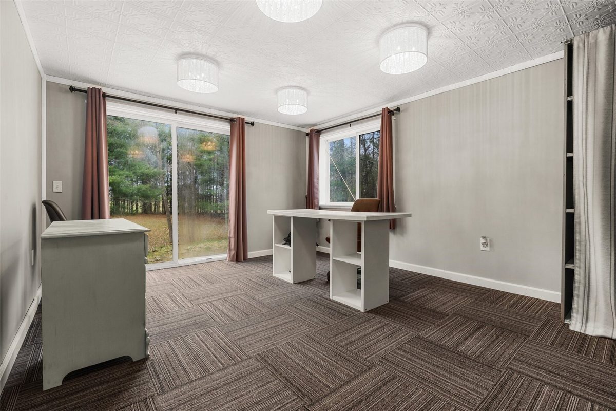 N5353 Thornapple Road, Ladysmith, WI