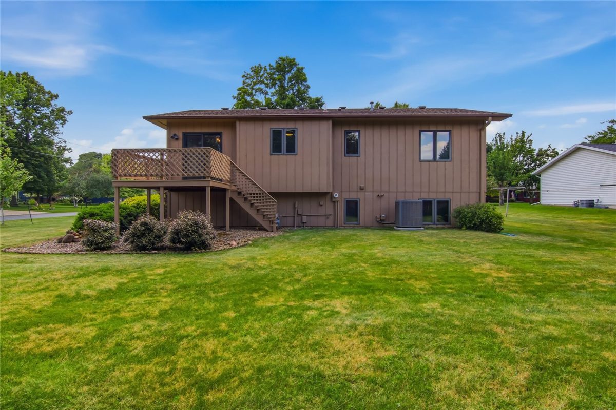 2003 4th Avenue, Menomonie WI 54751 - Residential house for sale - MLS #1602828 - image32