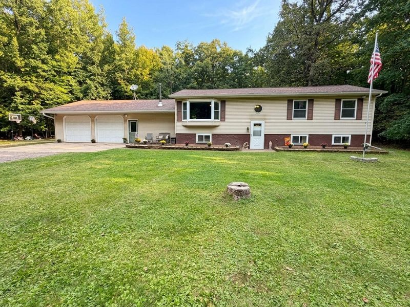 N5891 Shelley Lane