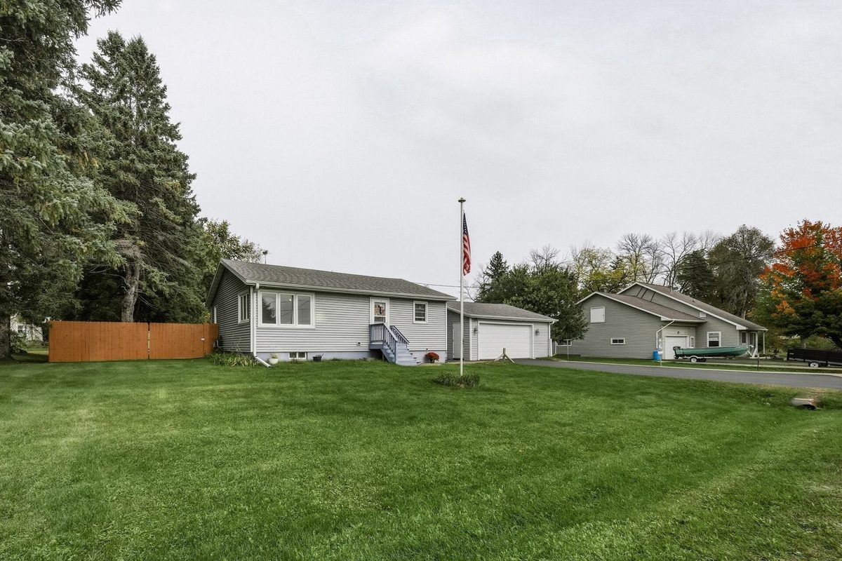 218 Dell Street, New Auburn WI 54757 - Residential house for sale - MLS #1605709 - image2