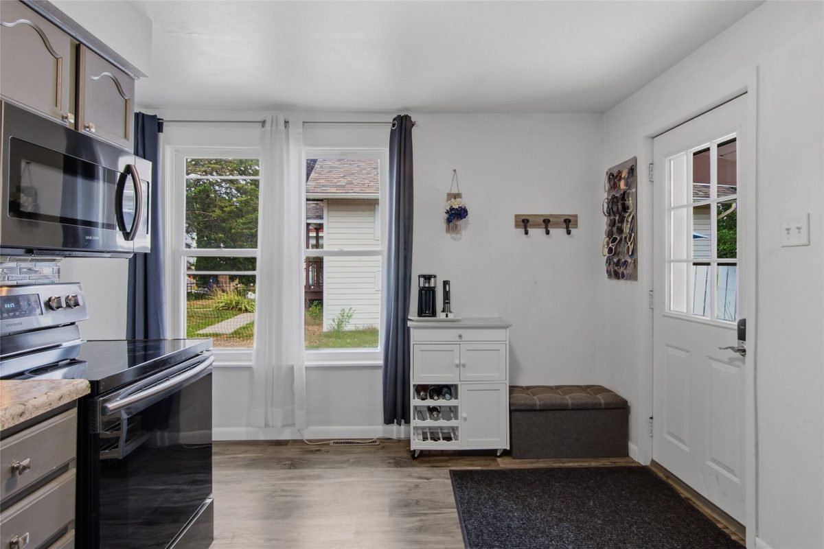2015 4th Street, Eau Claire WI 54703 - Residential house for sale - MLS #1604335 - image6