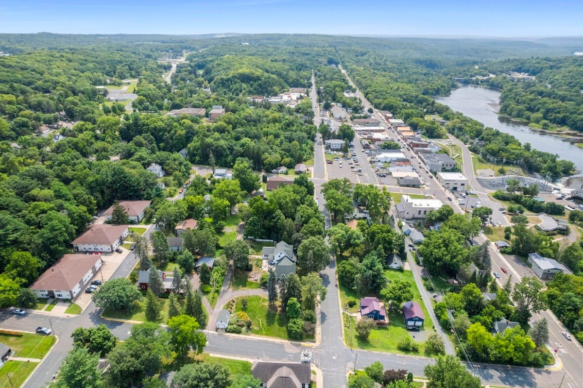 212 N Adams Street 2, St Croix Falls, WI